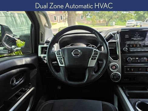 Used 2021 Nissan Titan SV w/ SV Convenience Package AWD/4WD image 11