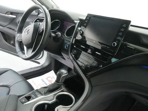 Used 2023 Toyota Camry XLE w/ Navigation Package image 25