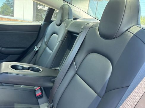 Used 2023 Tesla Model 3 Standard Range RWD image 4