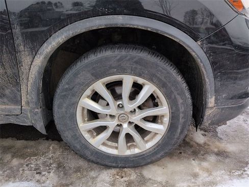 Used 2020 Nissan Rogue SV image 8