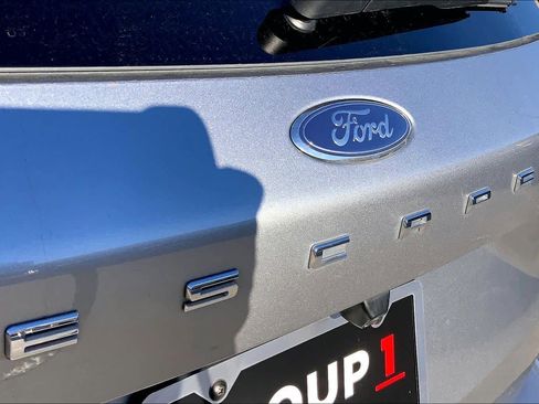 Used 2024 Ford Escape ST-Line image 9