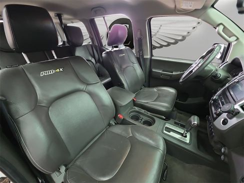 Used 2014 Nissan Xterra PRO-4X w/ Pro-4x Leather Package image 11