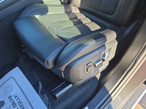 Used 2023 BMW X5 xDrive40i w/ Premium Package image 34