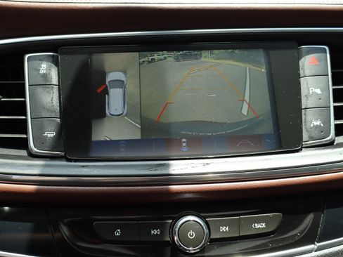 Used 2018 Buick Enclave Avenir w/ Avenir Technology Package FWD image 38