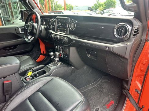 Used 2023 Jeep Wrangler Unlimited Rubicon 392 AWD/4WD image 14