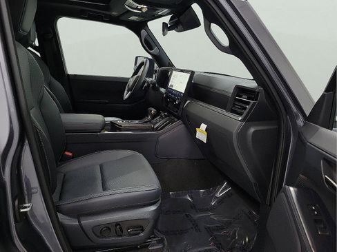 Used 2025 Lexus GX 550 w/ Cold Area Package image 15