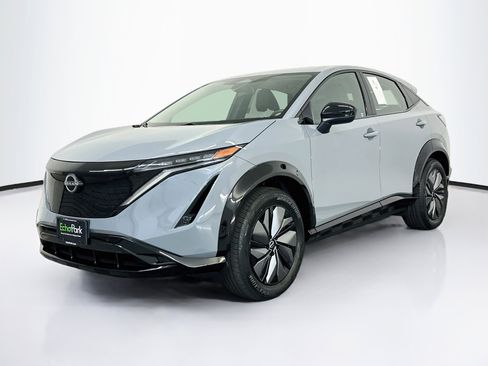 Used 2024 Nissan Ariya AWD image 3