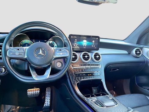 Used 2021 Mercedes-Benz GLC 300 4MATIC image 24