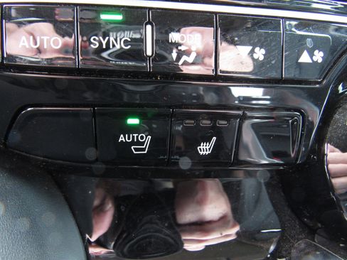 Certified 2023 Acura MDX FWD w/ Technology Package image 20