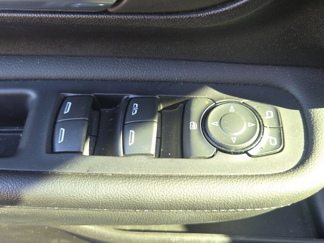 Used 2024 GMC Terrain SLT w/ Tech Package AWD/4WD image 23
