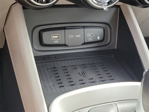 New 2026 Hyundai Venue SEL image 12