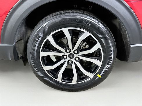 Used 2023 Ford Explorer ST-Line w/ Class IV Trailer Tow Package image 24