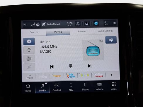 Certified 2022 RAM 1500 Laramie image 21