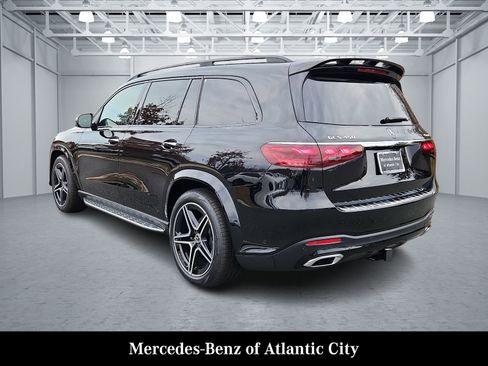 New 2026 Mercedes-Benz GLS 450 4MATIC image 3