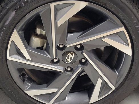 Used 2024 Hyundai Elantra Limited FWD image 31