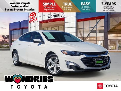 Used 2022 Chevrolet Malibu LT image 1