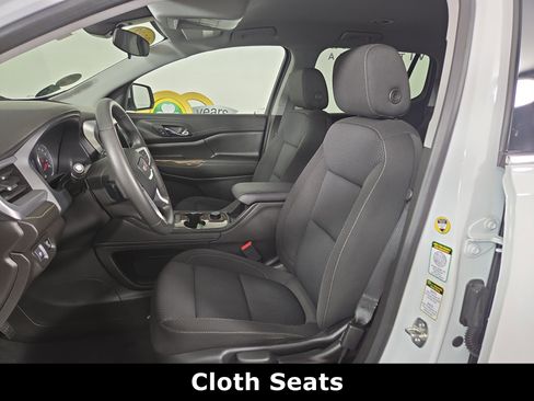 Certified 2023 GMC Acadia SLE image 11