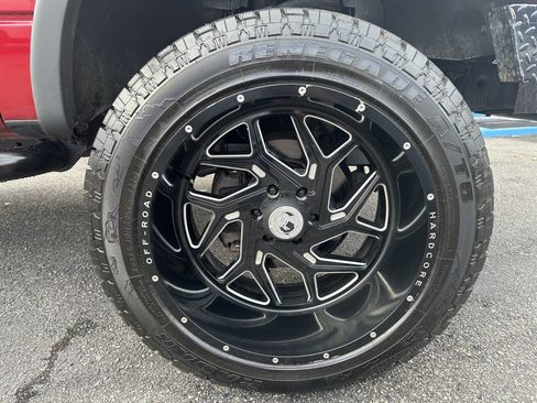 Used 2014 Ford F150 FX4 w/ Equipment Group 402A Luxury image 19