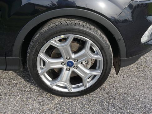 Used 2019 Ford Escape Titanium AWD/4WD image 6