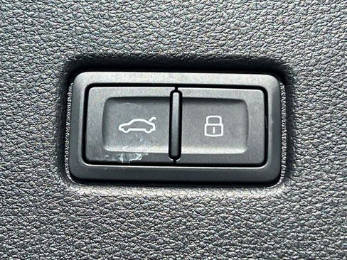 Used 2024 Audi Q5 2.0T Premium Plus w/ Premium Plus Package image 19