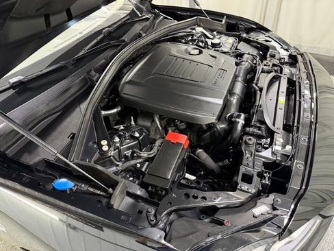 Used 2020 Jaguar F-PACE R-Sport image 30