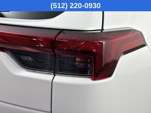 Certified 2026 Subaru Outback Premium AWD/4WD image 35