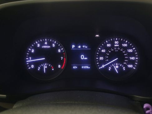 Used 2019 Hyundai Tucson Value FWD image 23