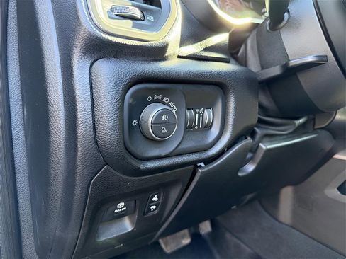 Used 2019 RAM 1500 Sport w/ Level 2 Equipment Group image 18