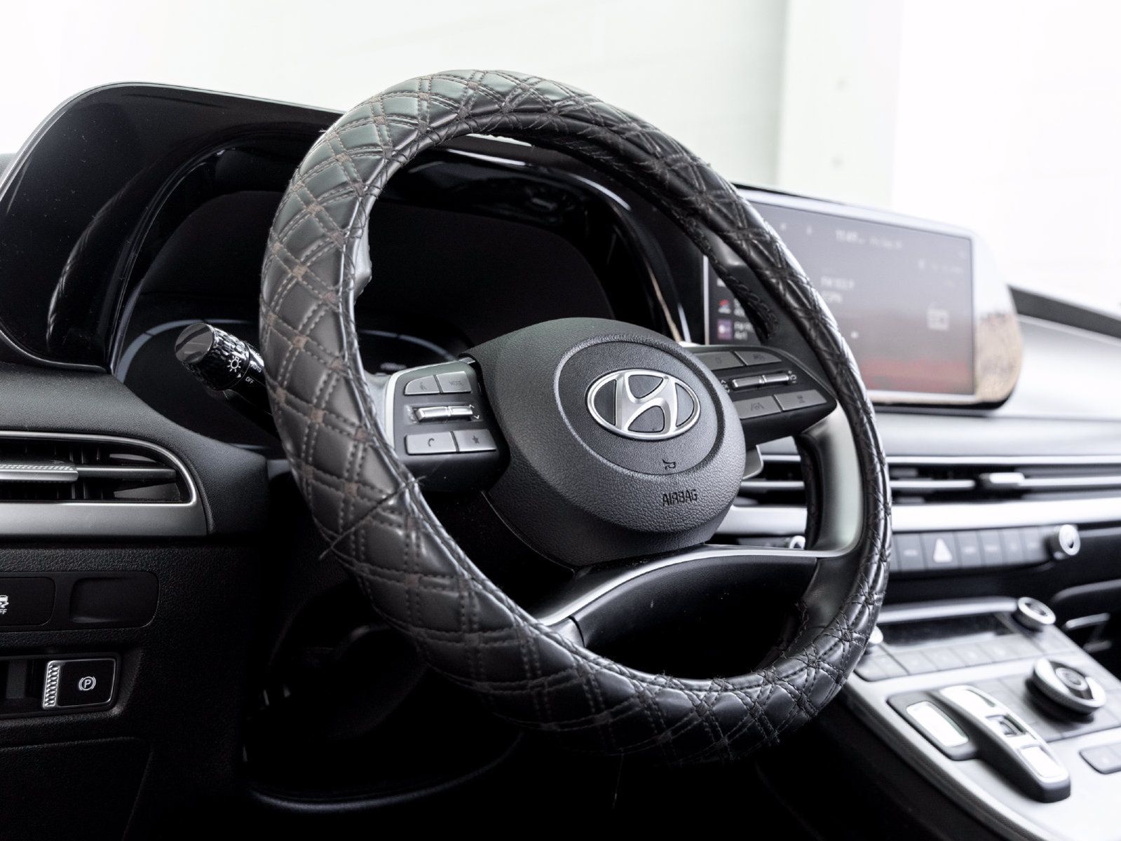Used 2024 Hyundai Palisade SEL FWD image 13