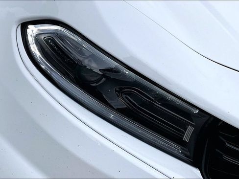 Used 2022 Dodge Charger SXT RWD image 23