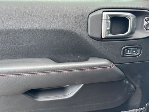 Used 2021 Jeep Wrangler Unlimited Rubicon image 12