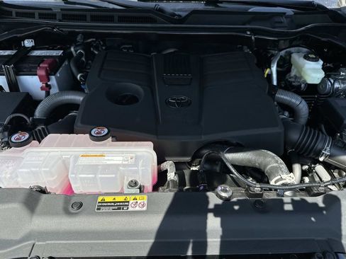 New 2026 Toyota Tundra SR5 AWD/4WD image 10