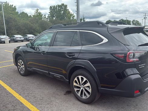 Used 2024 Subaru Outback Premium AWD/4WD image 5