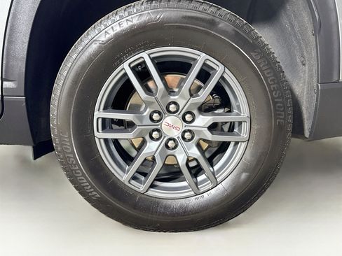 Used 2025 GMC Acadia Elevation AWD/4WD image 33