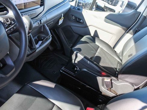 New 2025 Ford Transit 250 Base image 19