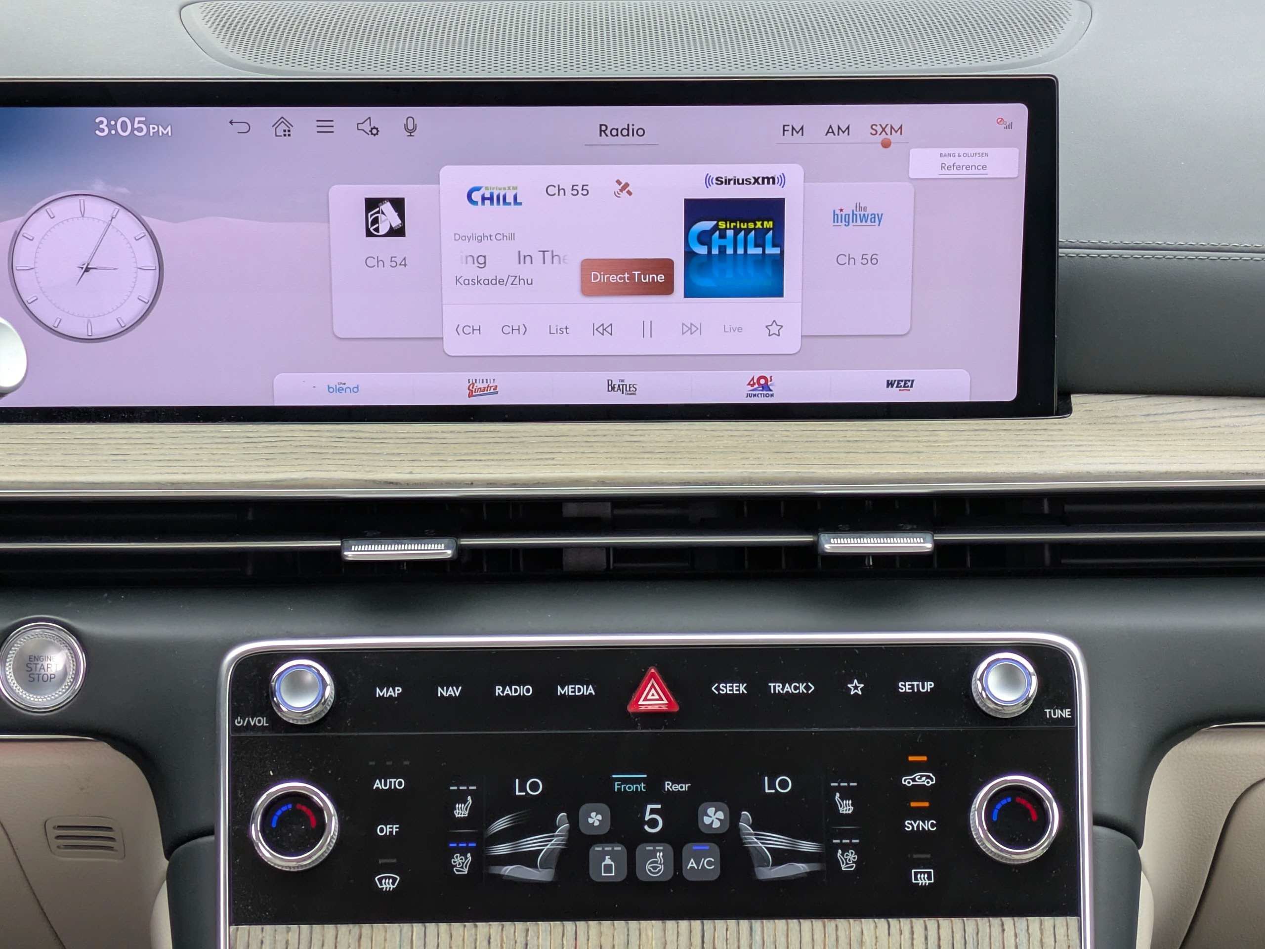 Certified 2025 Genesis GV80 3.5T Advanced AWD/4WD image 17