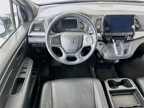 Used 2023 Honda Odyssey Sport image 3