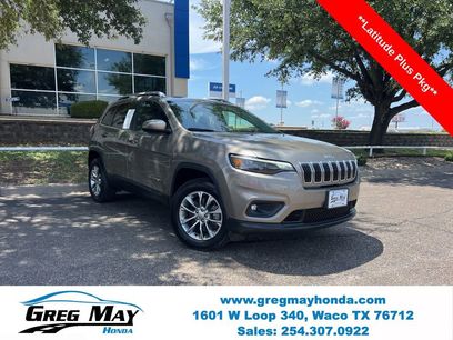 Used 2019 Jeep Cherokee Latitude Plus w/ Comfort/Convenience Group