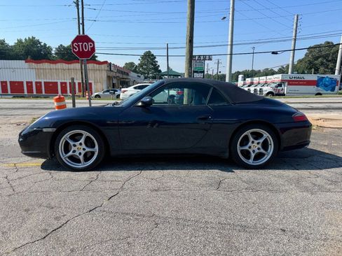 Used 2003 Porsche 911 Carrera image 2