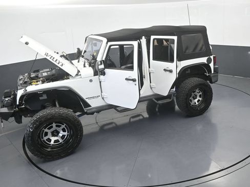 Used 2014 Jeep Wrangler Unlimited Sport w/ Power Convenience Group AWD/4WD image 65