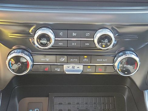 Used 2024 Ford F150 XLT w/ Equipment Group 302A MID AWD/4WD image 31