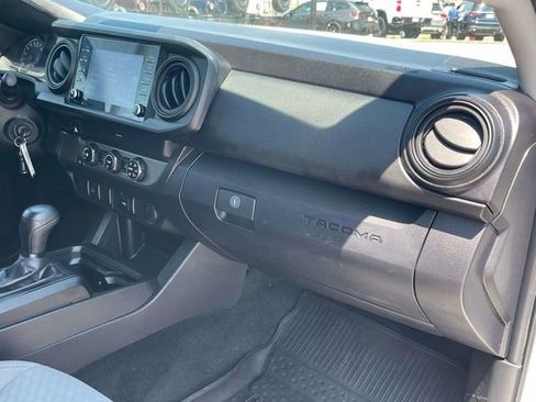 Used 2022 Toyota Tacoma SR w/ SR Convenience Package RWD image 25