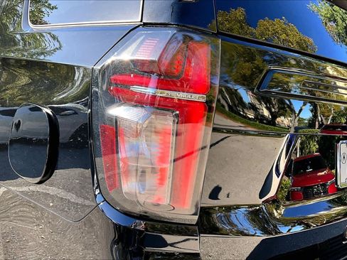 Used 2021 Chevrolet Tahoe RST image 29