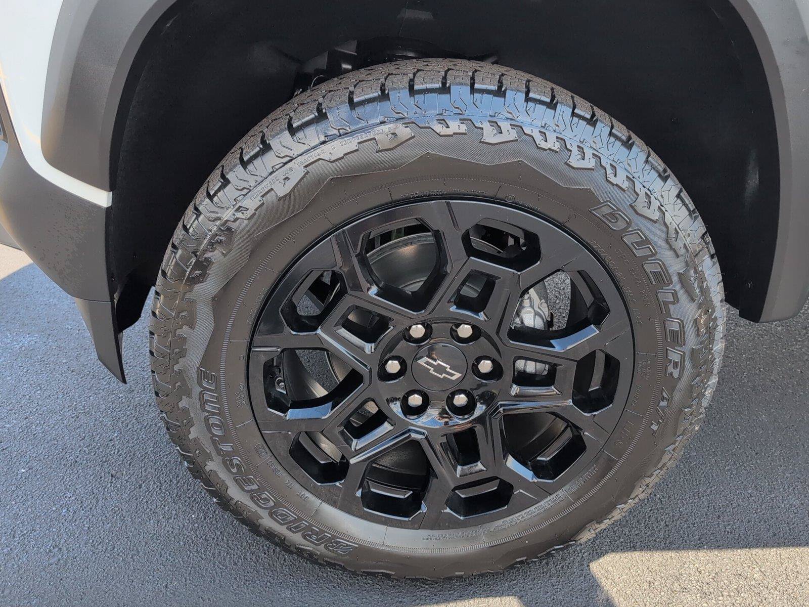 New 2026 Chevrolet Colorado Trail Boss AWD/4WD image 9