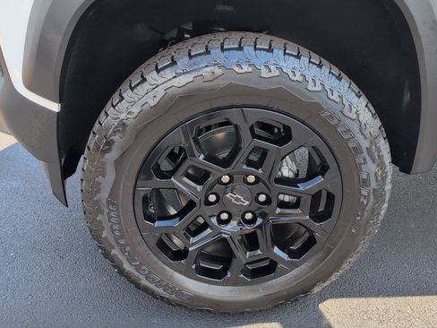 New 2026 Chevrolet Colorado Trail Boss AWD/4WD image 9
