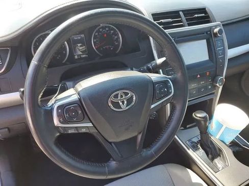 Used 2017 Toyota Camry SE FWD image 20