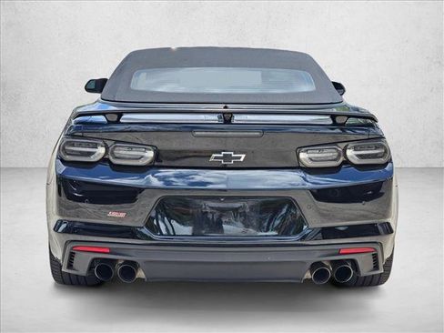 Used 2019 Chevrolet Camaro SS RWD image 6