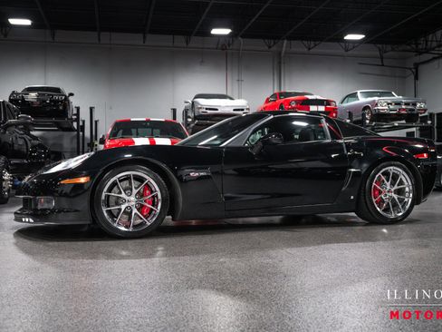 Used 2009 Chevrolet Corvette Z06 w/ Preferred Equipment Group RWD image 1