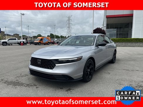 Used 2025 Honda Accord SE image 1