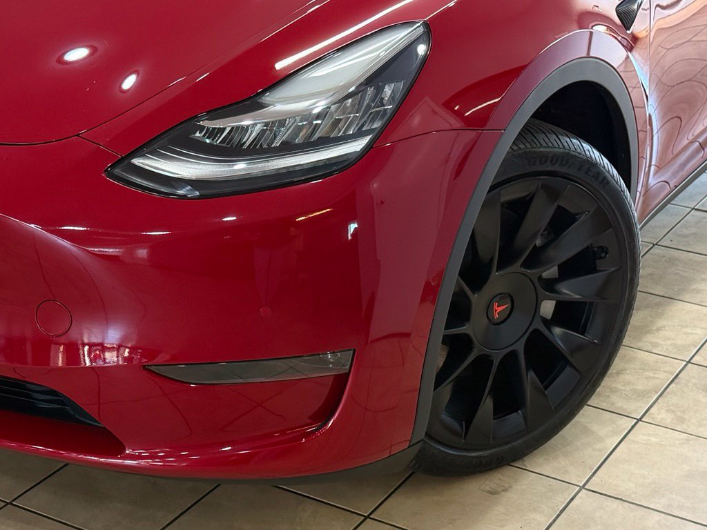 Used 2022 Tesla Model Y Long Range AWD/4WD image 3